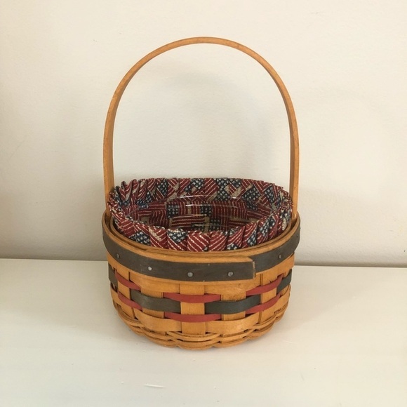 Longaberger 1997 Inaugural basket with liner and protector - Picture 6 of 8
